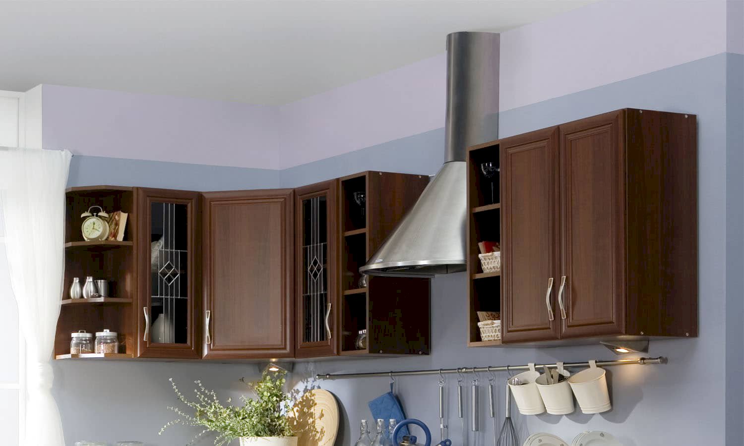 Jaki kolor ścian do brązowych mebli w kuchni wybrać?