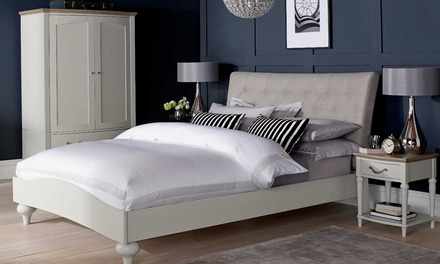 Sypialnia w stylu glamour Montreux Soft Grey
